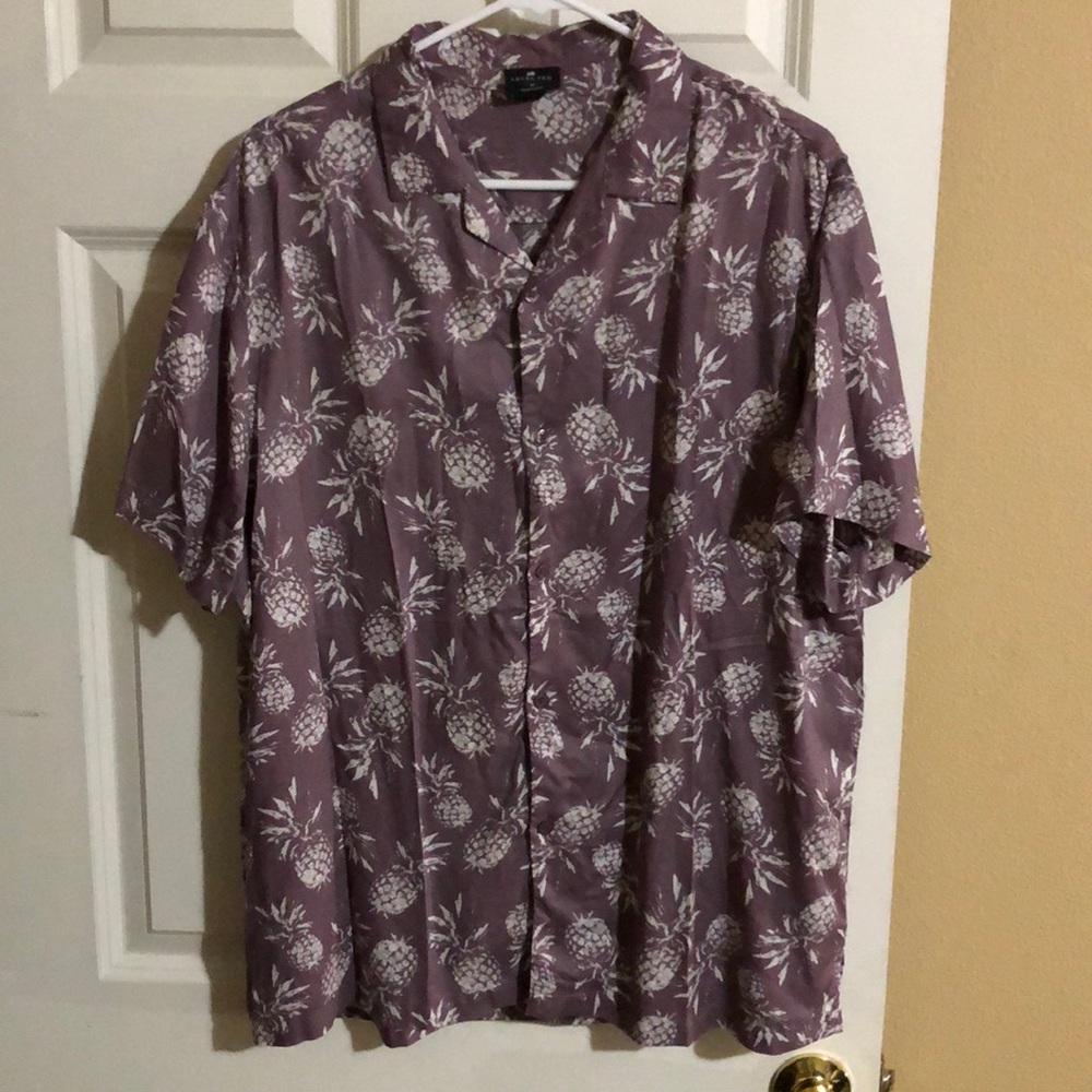 Level Ten button down Hawaiian shirt